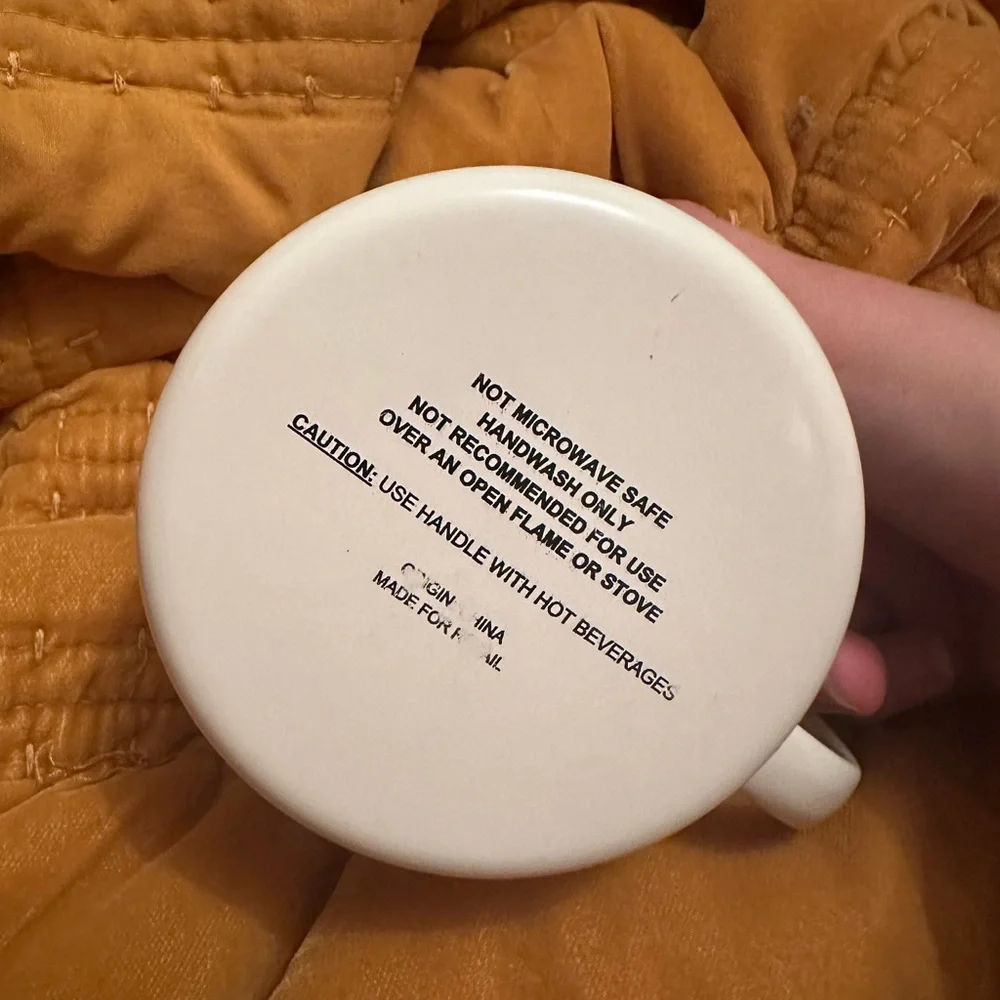 White Enamel Mug with Outdoor Design - Picture 5 of 5